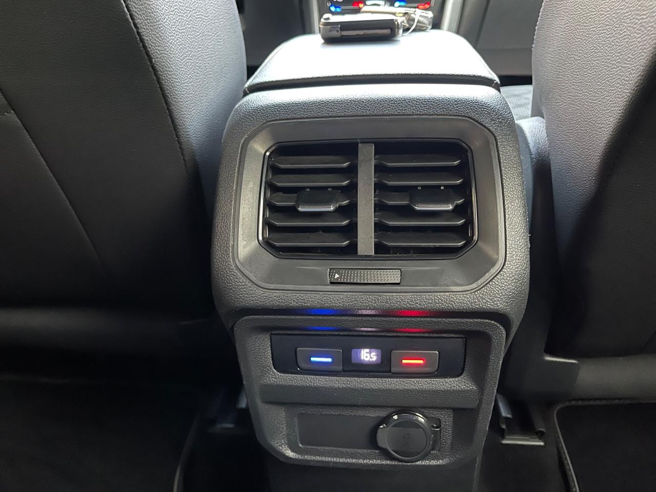 VOLKSWAGEN NEW TIGUAN 2.0 TDI R-Line 2021