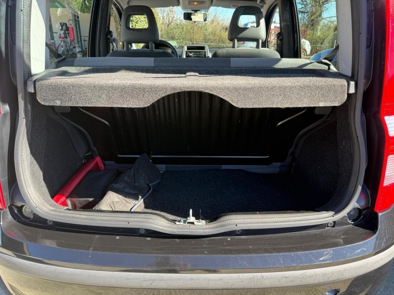 Fiat Panda 1.4 Dynamic Natural Power Mamy neopatentati