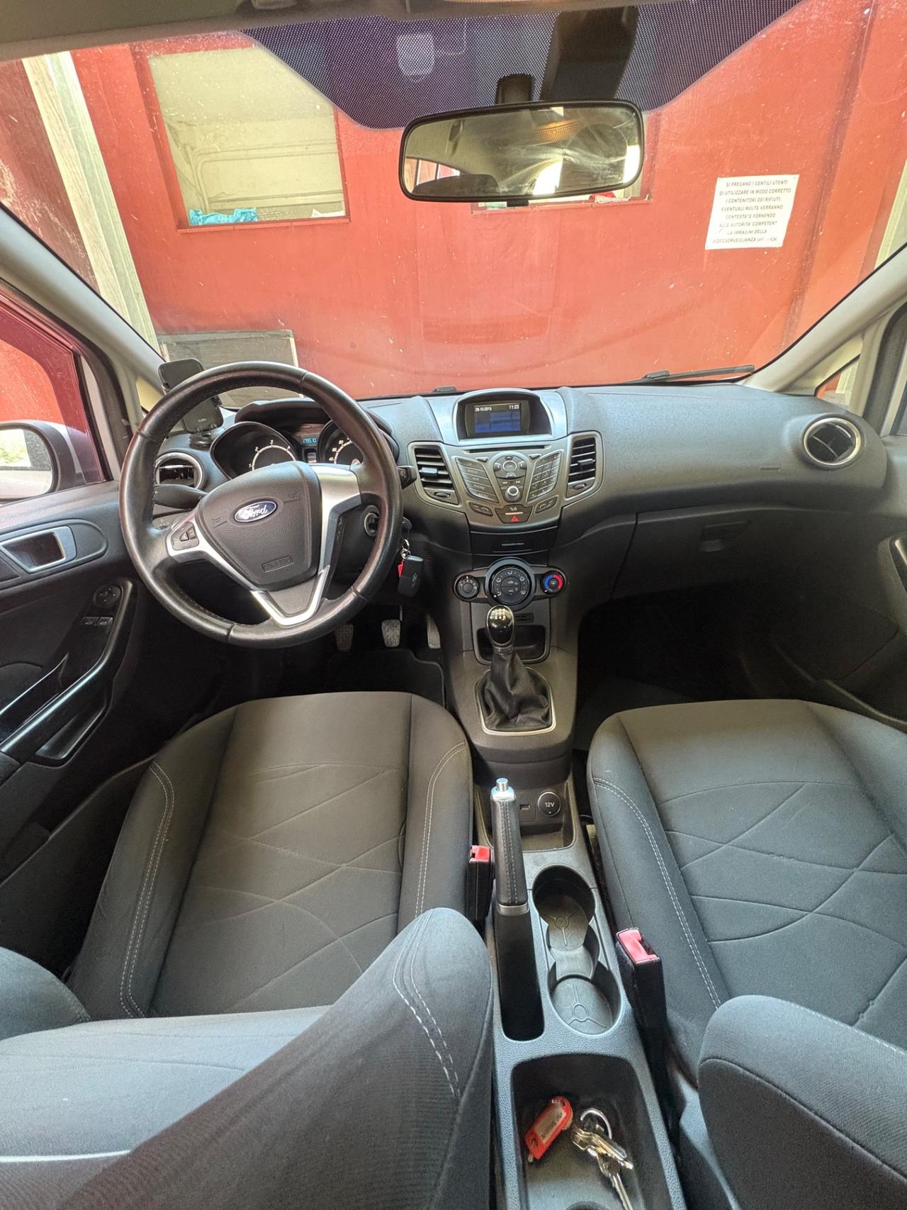 Ford Fiesta 1.5 TDCi 75CV 5 porte Black & White Edition