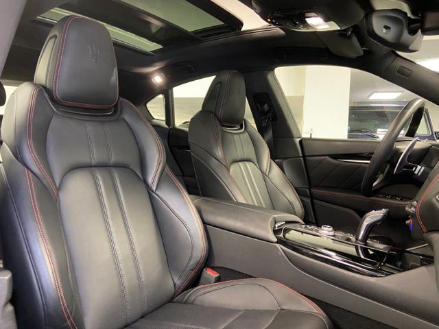 MASERATI Levante V6 350 CV AWD Modena PACCHETTO NERISSIMO / TETTO