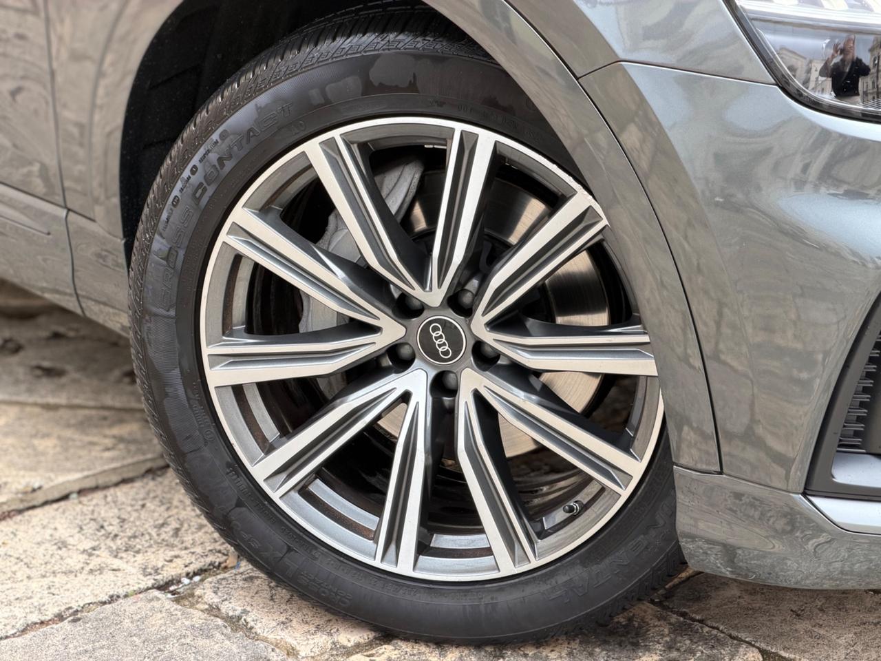 Audi Q8 50 TDI 286 CV QUATTRO S LINE EDITION TETTO MATRIX LED