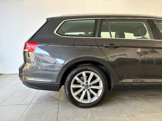 VOLKSWAGEN Passat Variant 2.0 TDI DSG ELEGANCE ---40000km