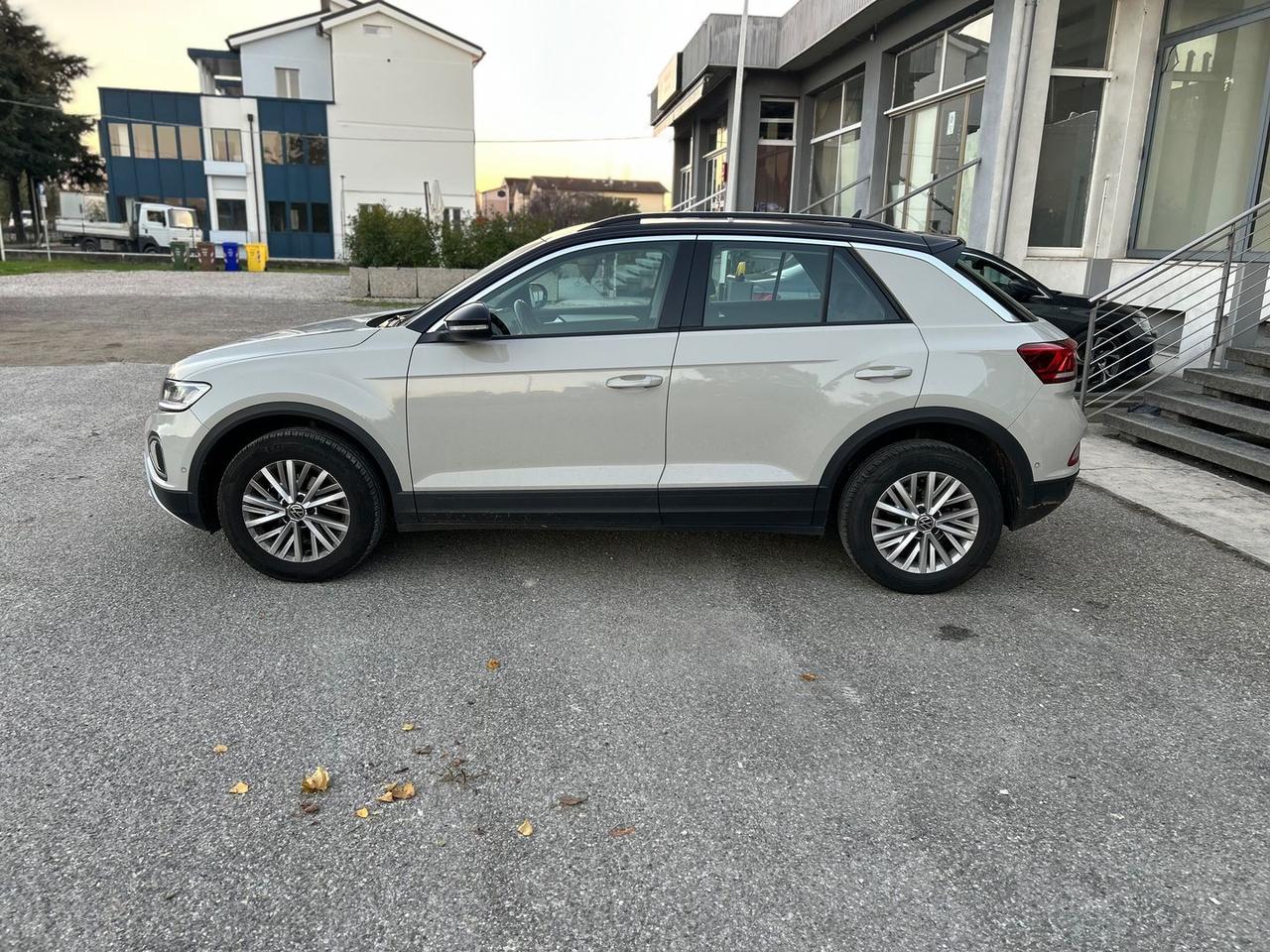 Volkswagen T-Roc Life 1.0 TSI #7689
