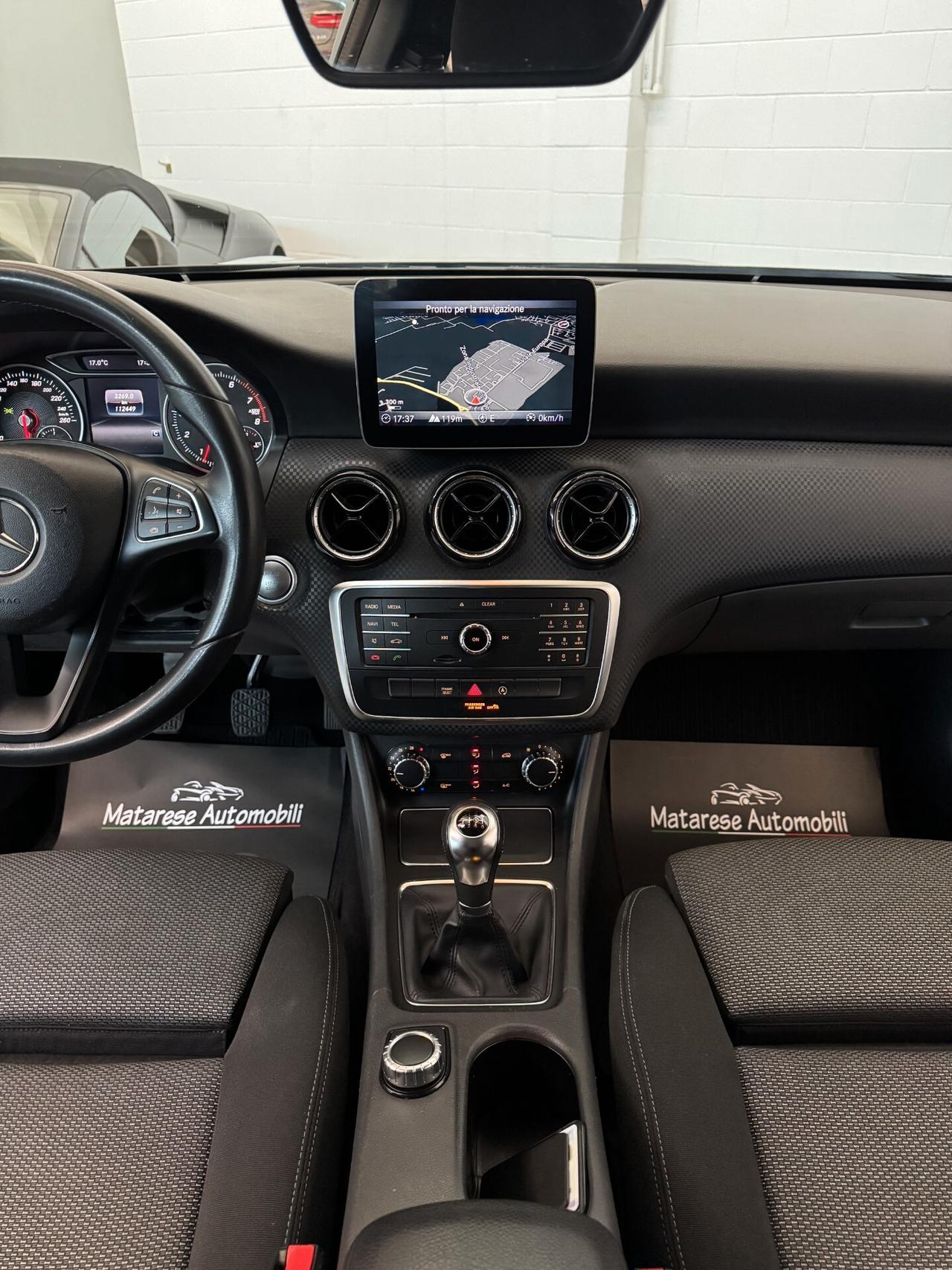 Mercedes-Benz GLA 180 sport 1.6cc 122cv Navi Clima OK Neopatentati