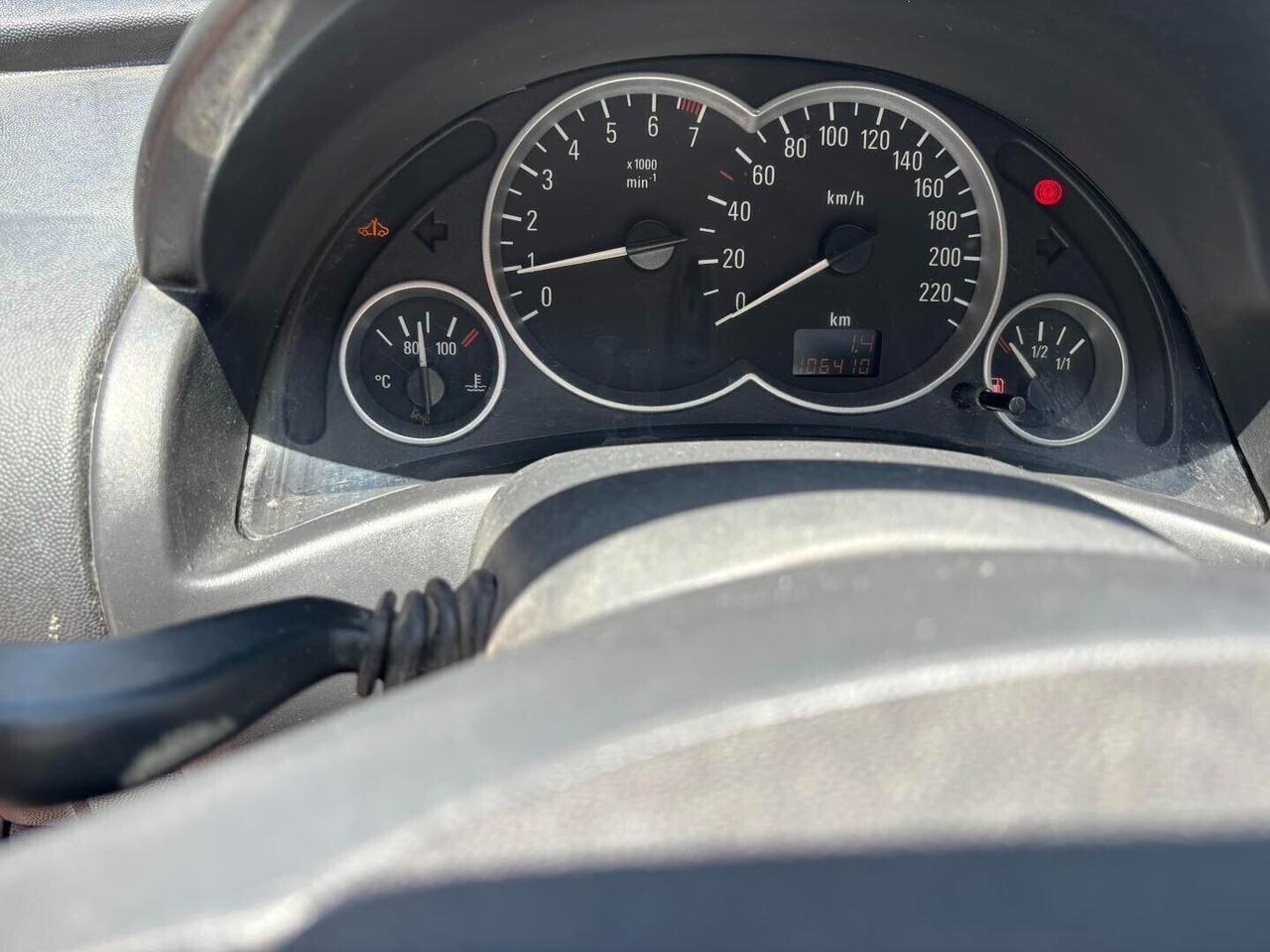 Opel Tigra TwinTop 1.4 16V Sport