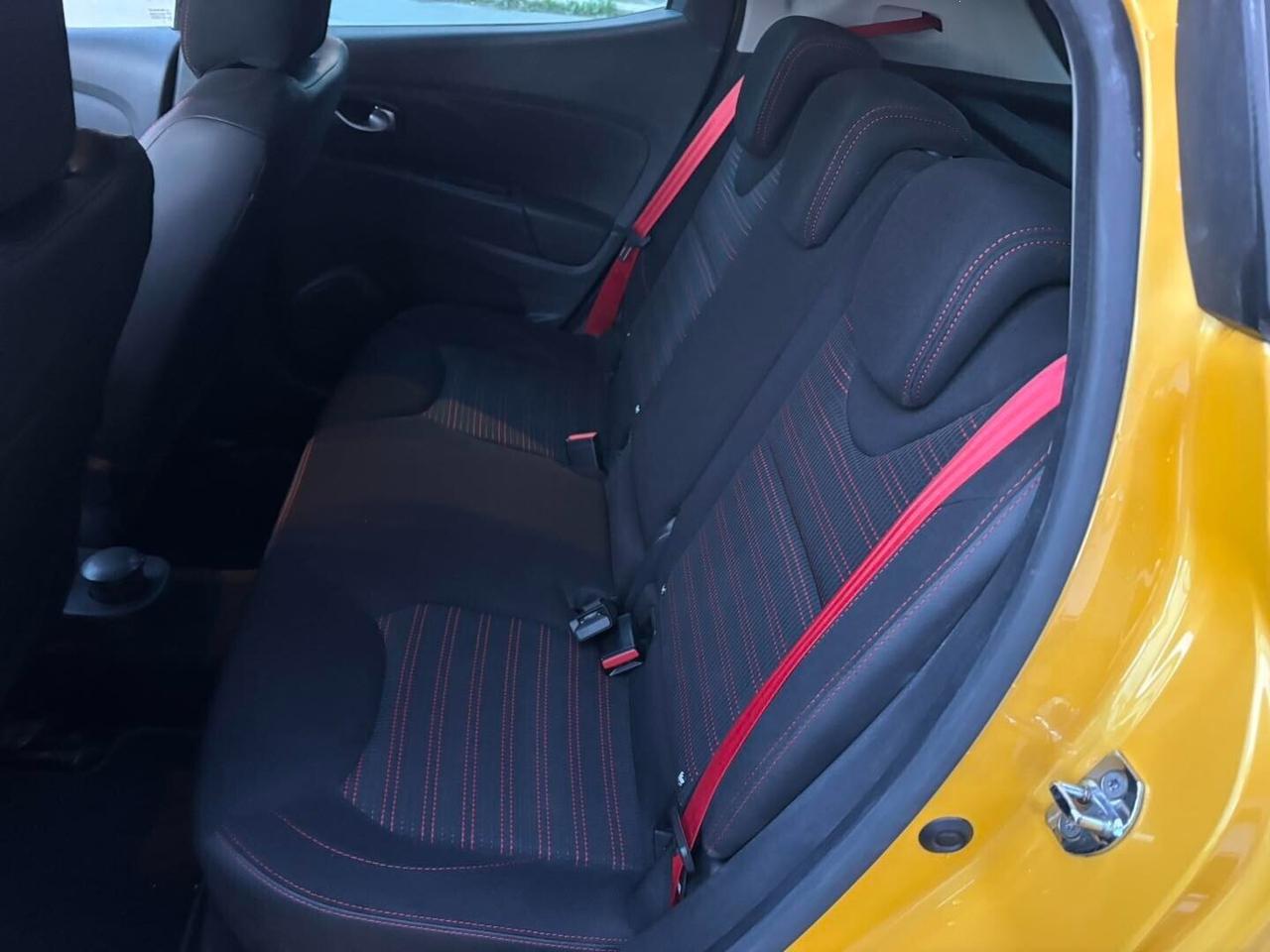 Renault Clio TCe 220CV EDC Energy R.S. Trophy