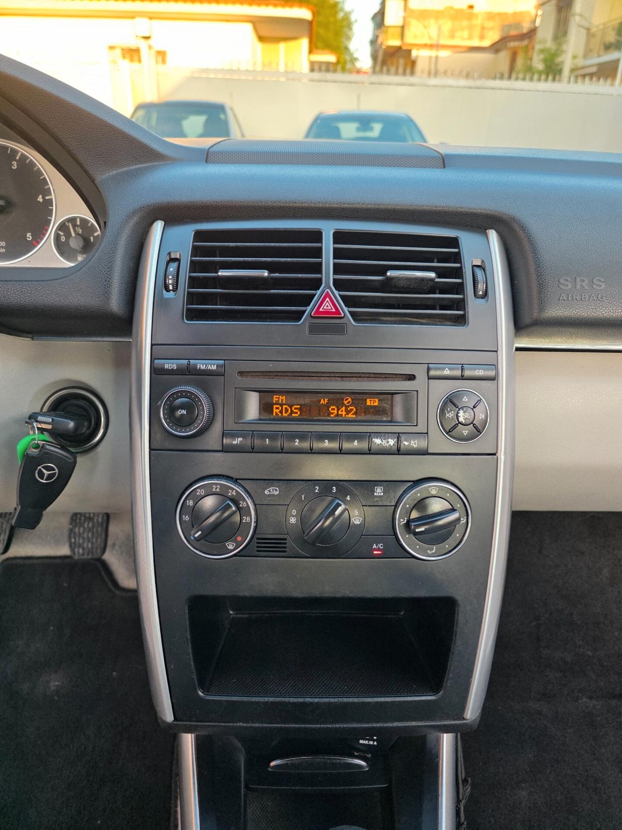 Mercedes-benz B 180 CDI