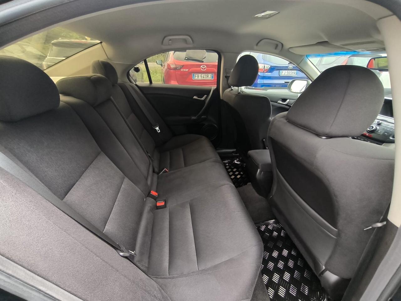 Honda Accord 2.2 i-DTEC Elegance DPF