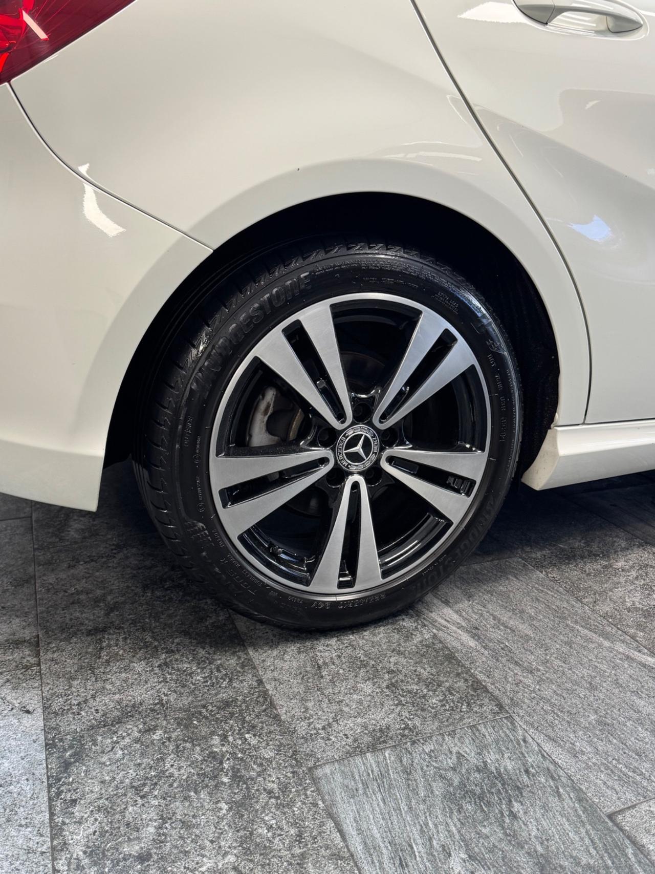 Mercedes-benz A 180 d Sport Finanziabile