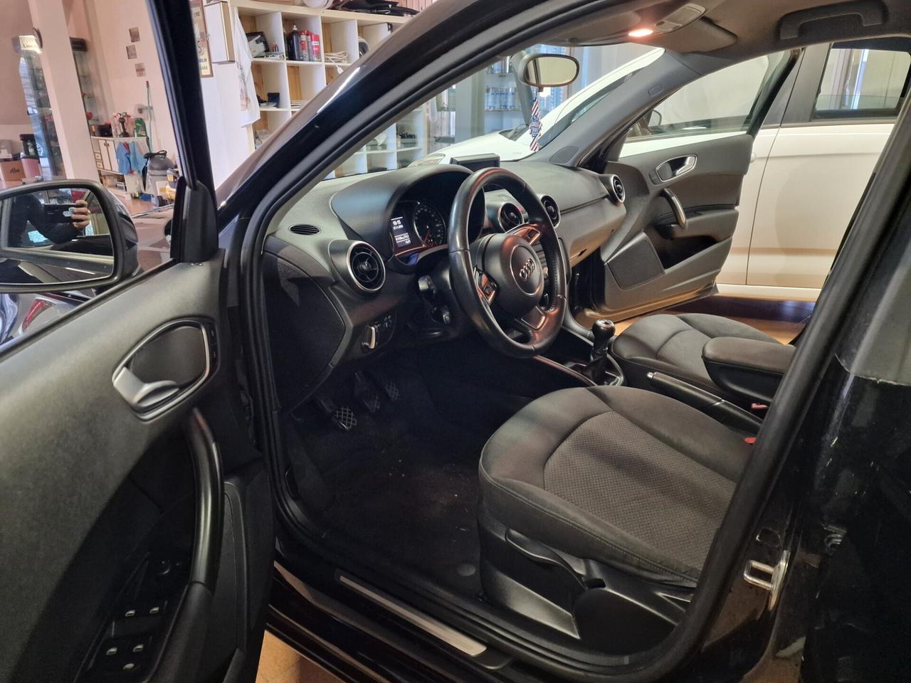 Audi A1 1.6 TDI S line edition plus, 161 mila chilometri