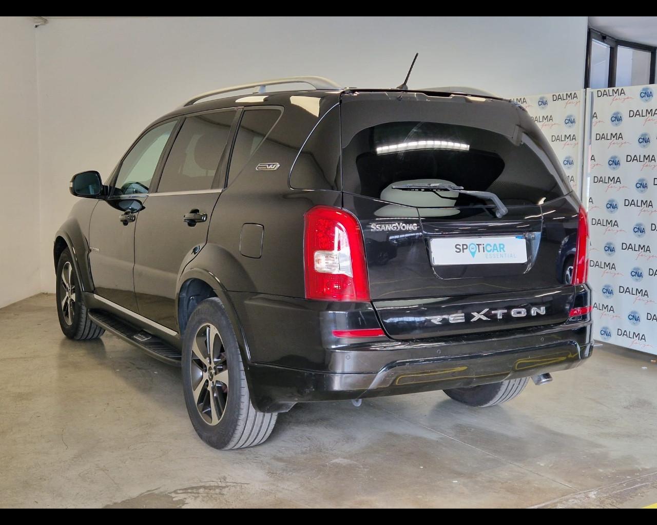 SSANGYONG Rexton W III - Rexton 2.2 d Top pelle 4wd 7p.ti auto