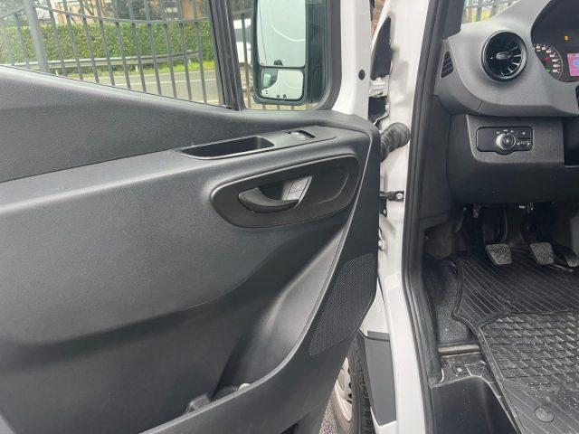 MERCEDES-BENZ SPRINTER 311 2.1 CDI F 39/33 E6