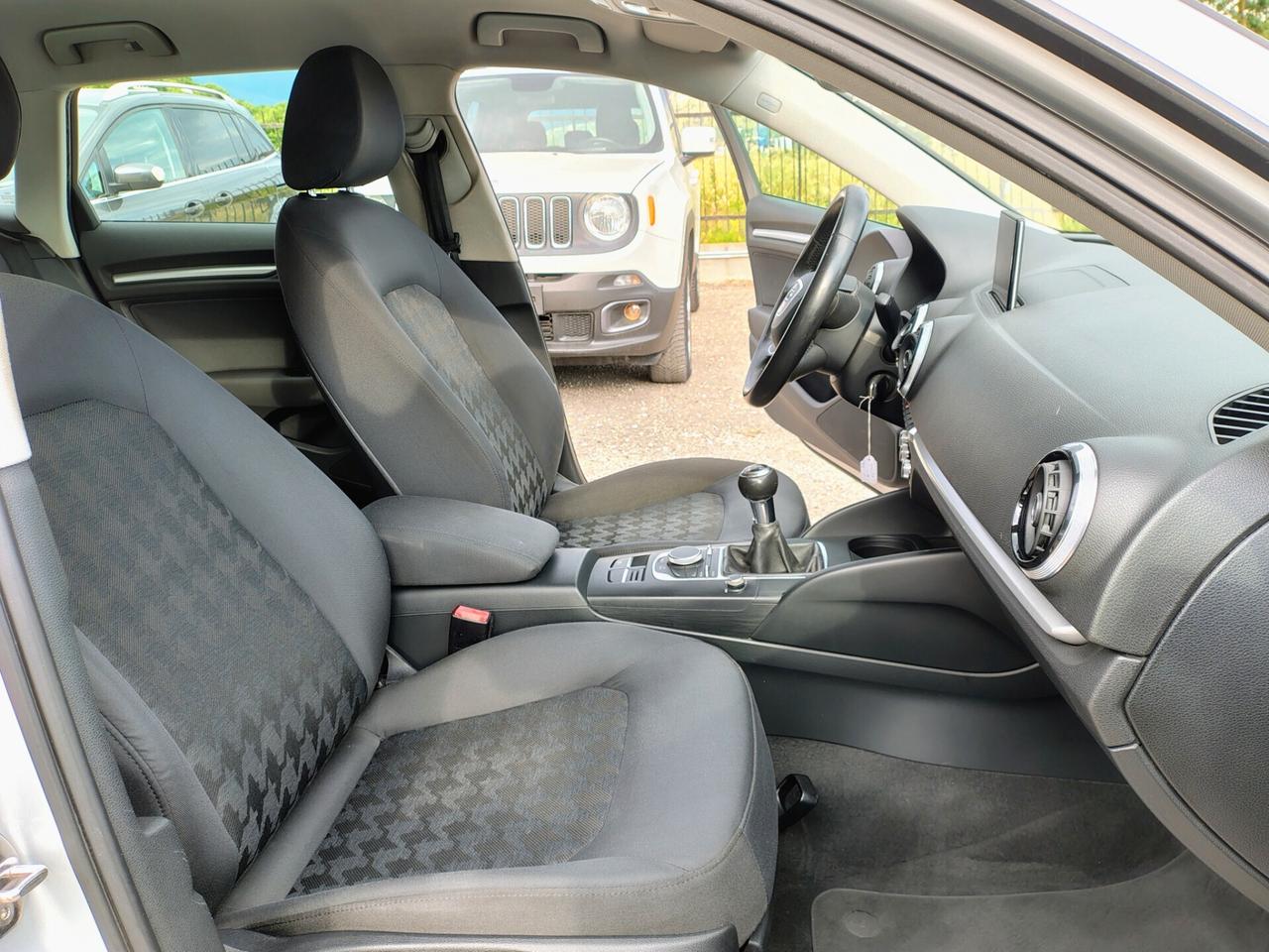 Audi A3 SPB 1.6 TDI clean diesel Ambition