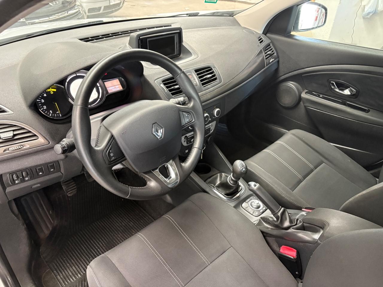 Renault Megane Mégane 1.5 dCi 110CV Start&Stop ESM SporTour Wave