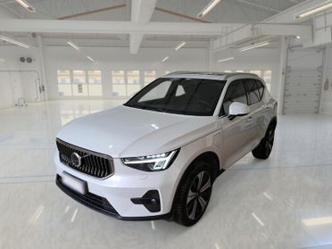 VOLVO XC40 T4 Recharge Plug-in auto Ultimate Bright