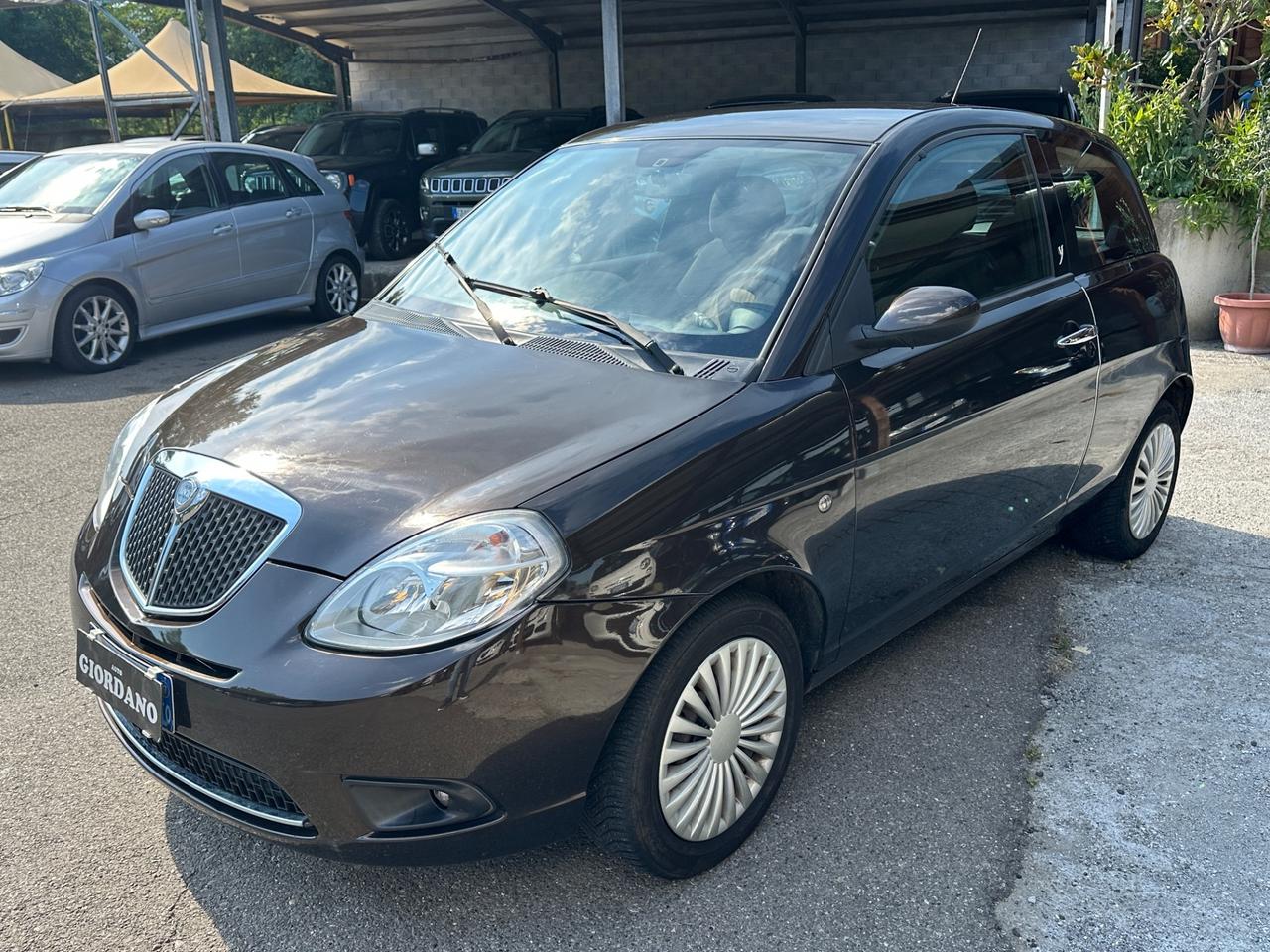 Lancia Ypsilon 1.3 MJT 75 CV