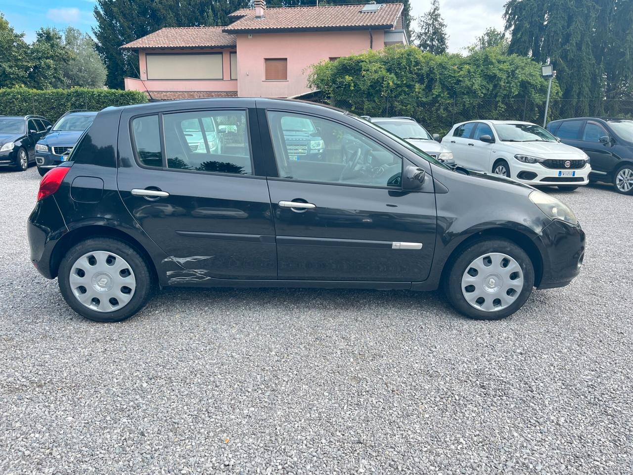 Renault Clio 1.2 16V 5 porte Confort