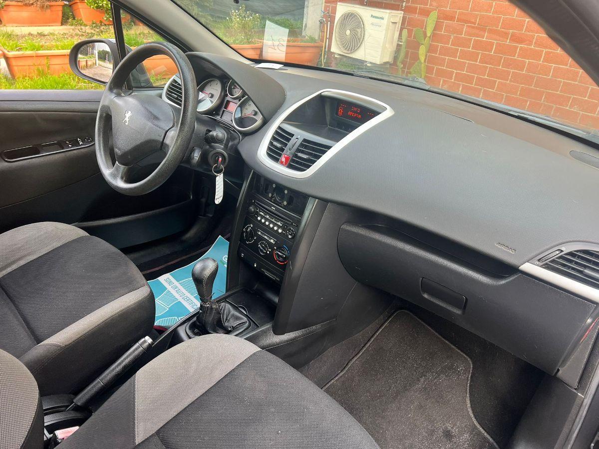 PEUGEOT - 207 - HDi 70CV 5p. ONE Line