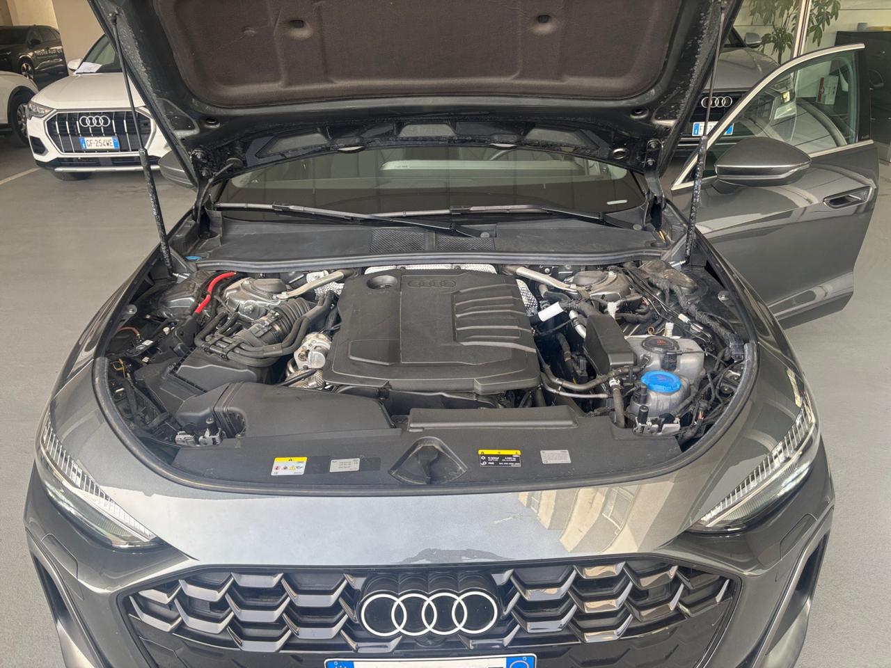 AUDI A5 III 2024 - A5 Avant 2.0 tdi mhev+ S line edition 204cv s-tronic