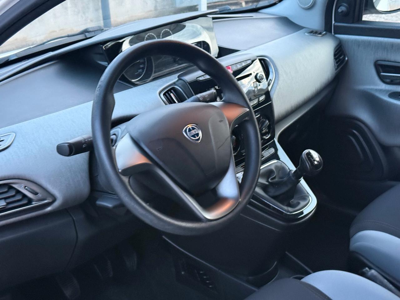 Lancia Ypsilon 1.3 MJT 16V 95 CV 5 porte S&S Elefantino