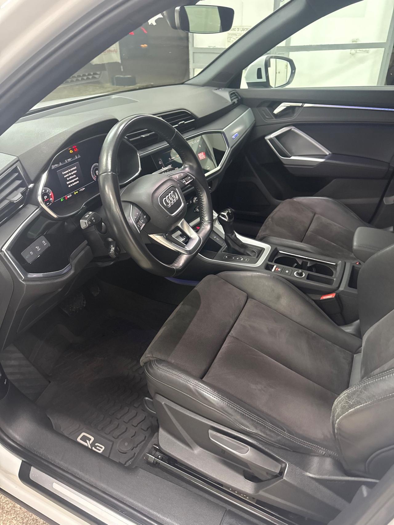 Audi Q3 2.0 TDI 150 CV Sport