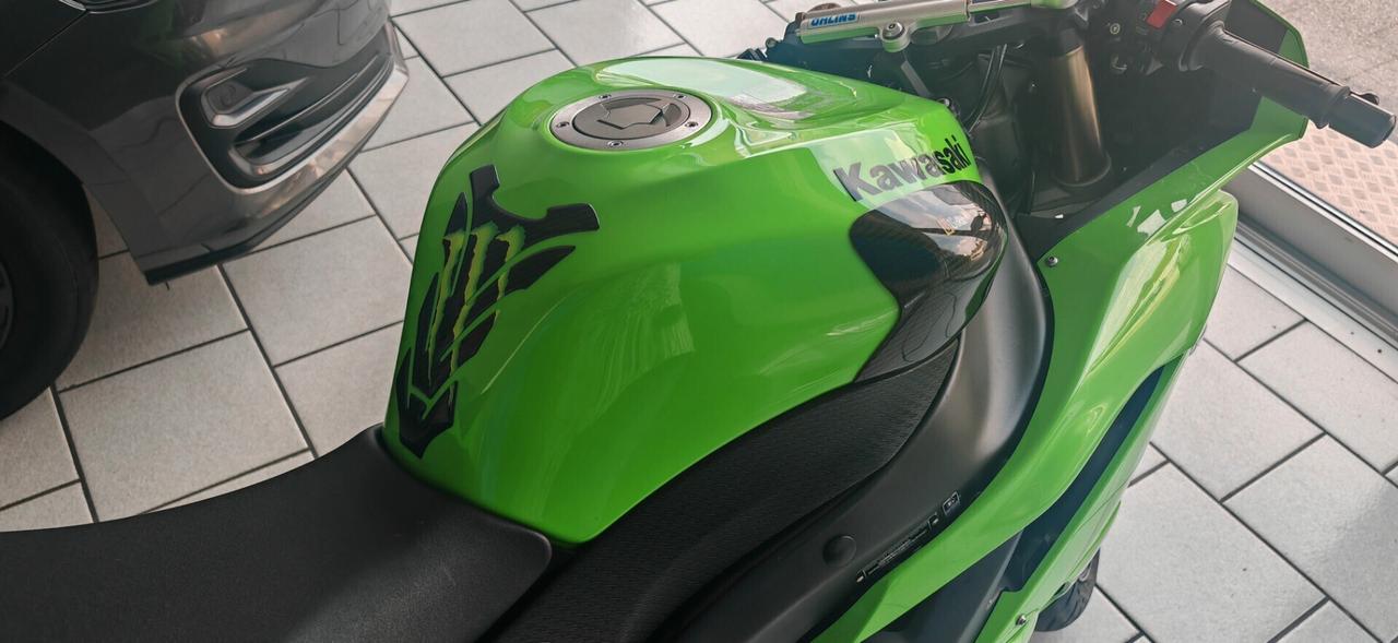 Kawasaki Ninja 600 ZX-6R RACING