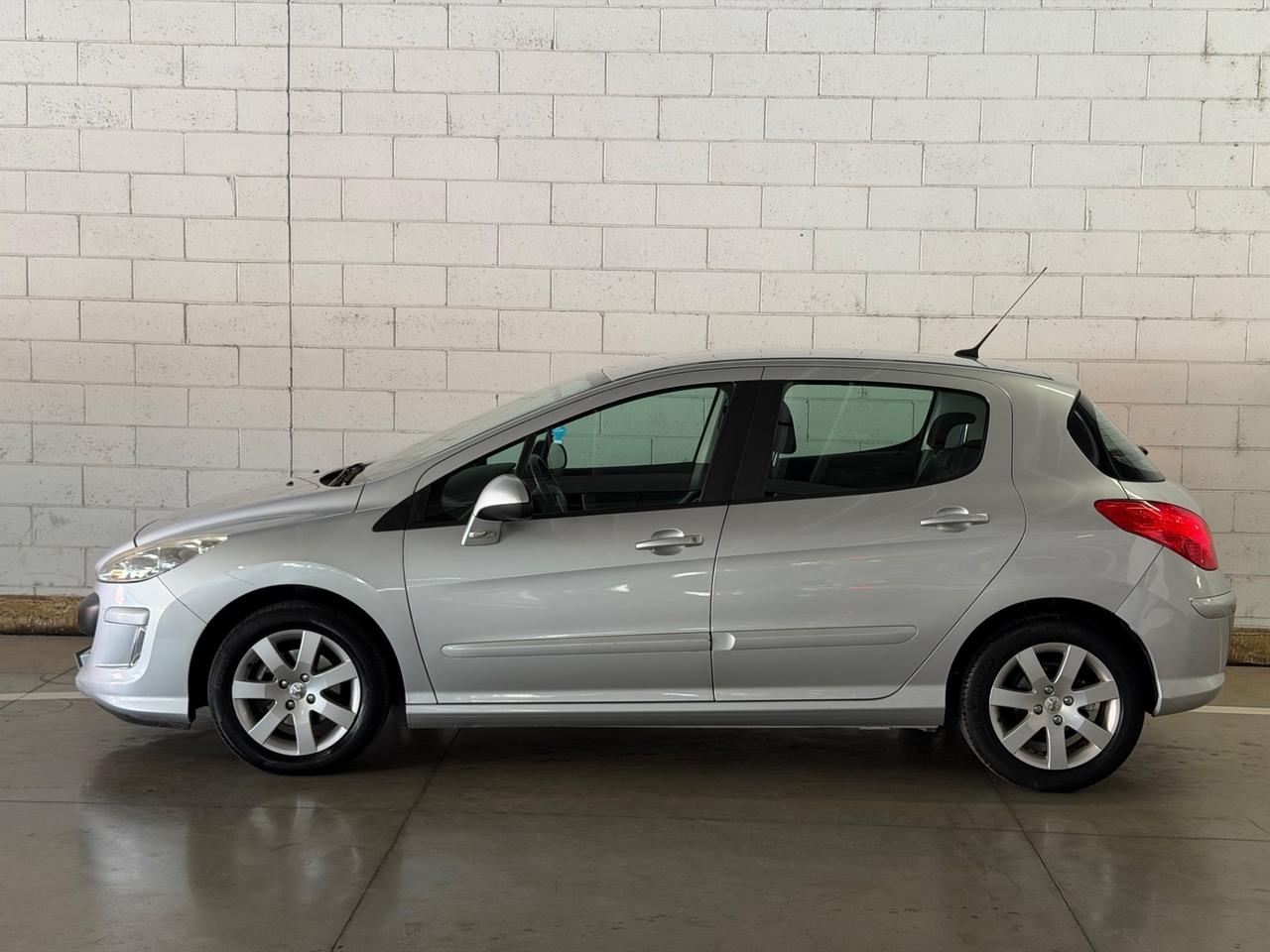Peugeot 308 1.6 VTi 120CV 5p. Tecno