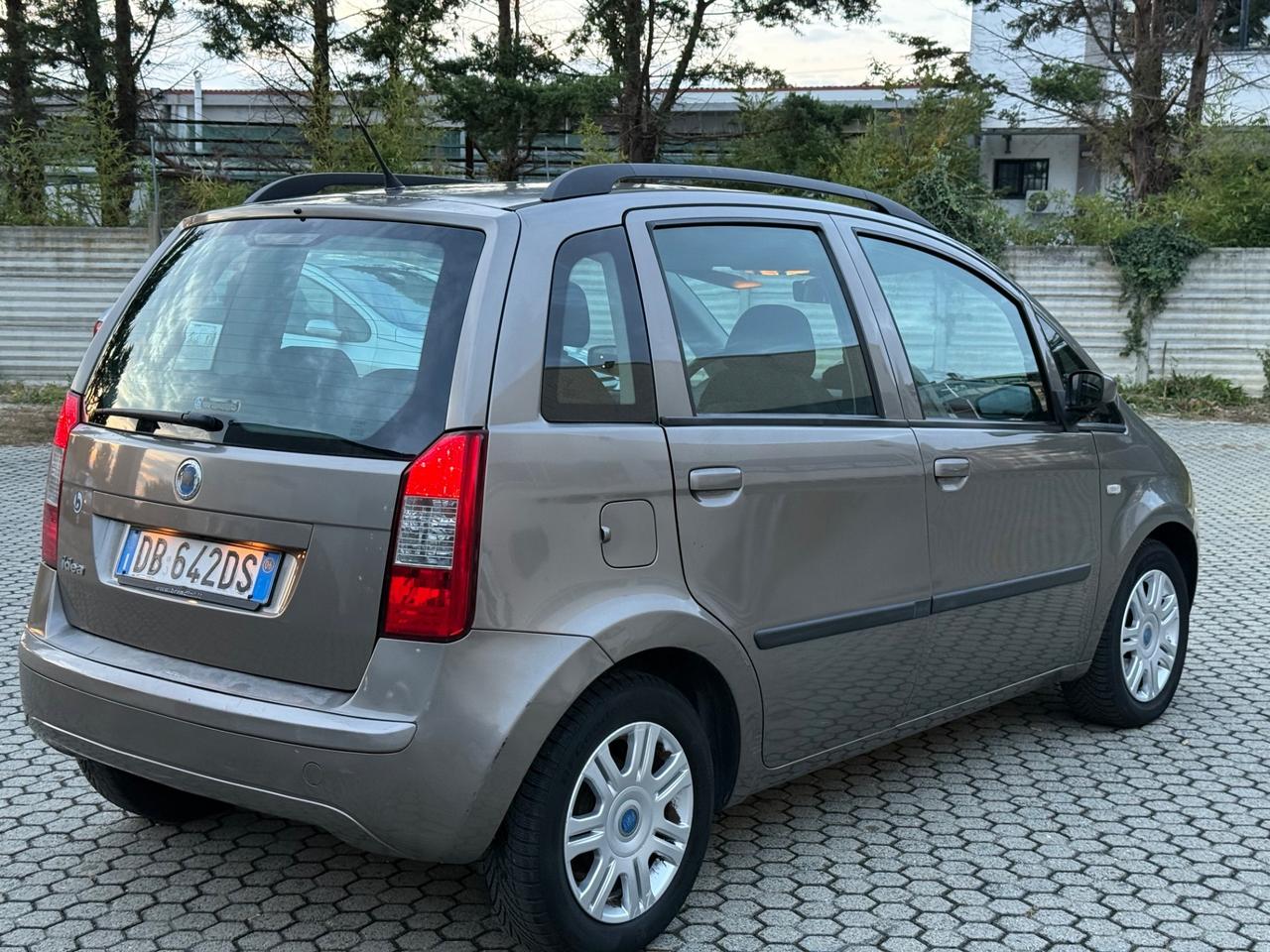 Fiat Idea 1.4 16V Emotion