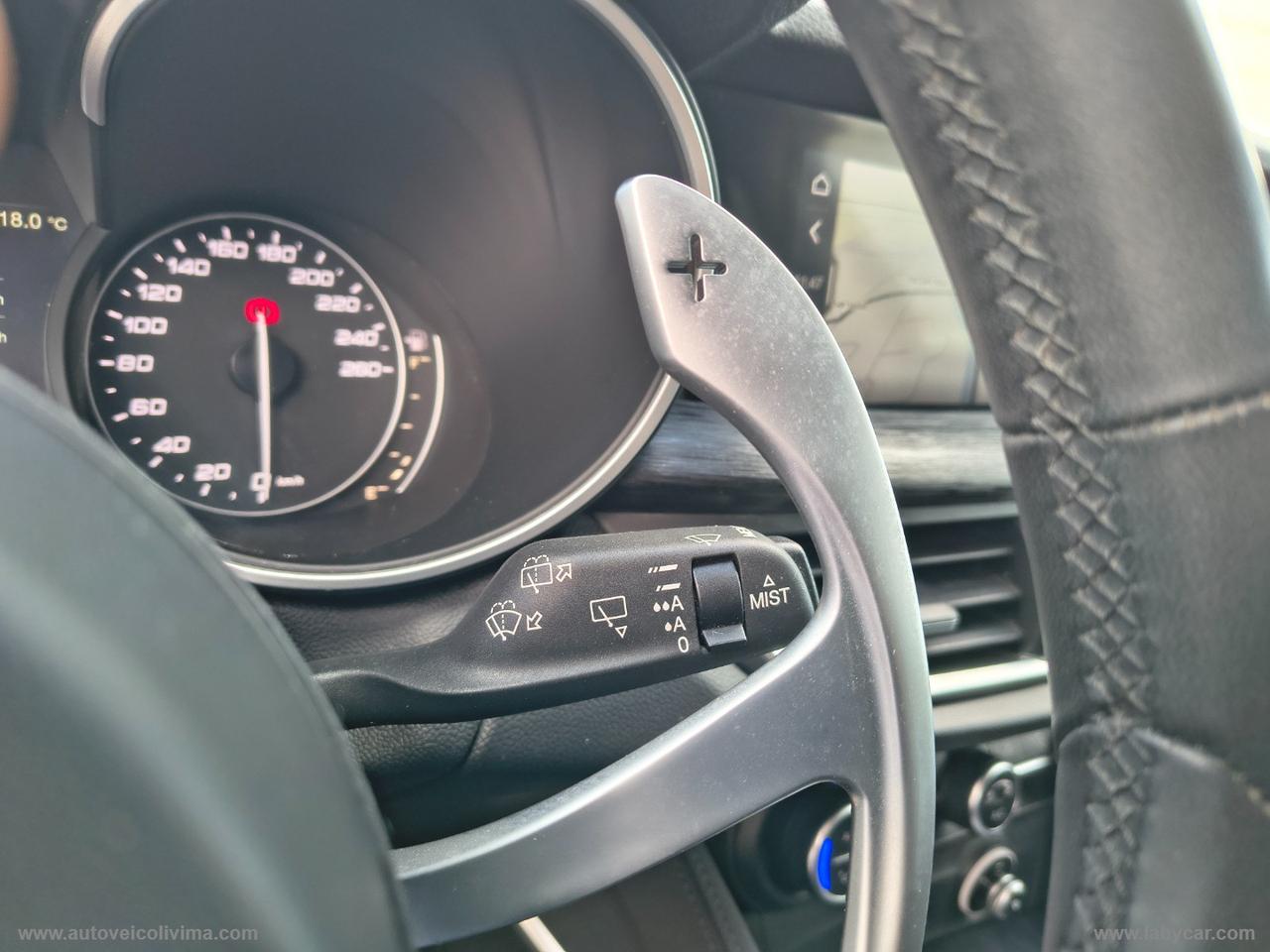 ALFA ROMEO Stelvio 2.2 T.diesel 160CV AT8 RWD Bus. AUTOCARRO