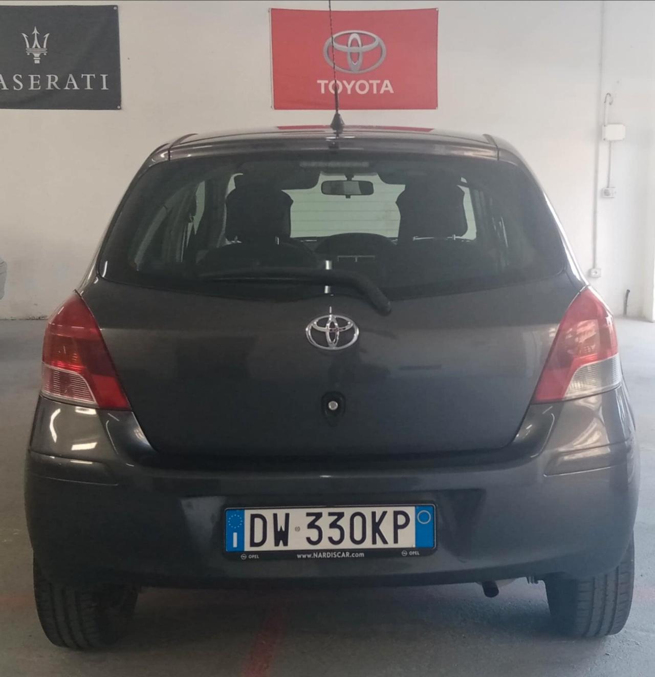 Toyota Yaris 1.0 5 porte