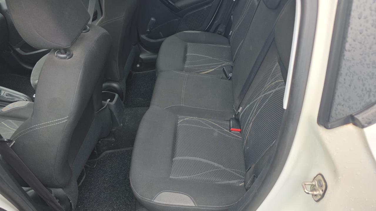 Peugeot 2008 1.2 VTi 82CV Access