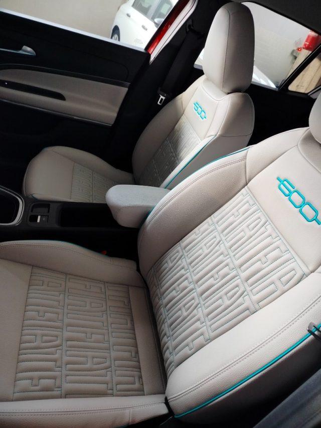 FIAT 600 Hybrid 110 CV DCT MHEV La Prima km0