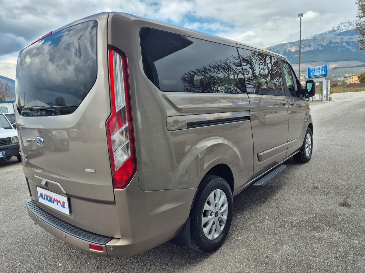 Ford Tourneo Custom 310 2.0 TDCi 170CV PC Titanium