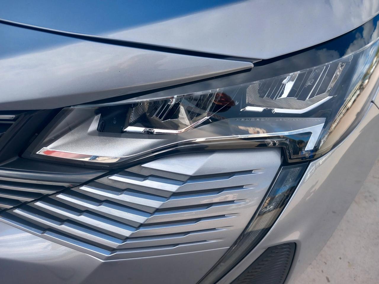 Peugeot 3008 BlueHDi 130 S&S Active KM 88000 NAVI LED SENSORI AUTOMATICA GARANZIA