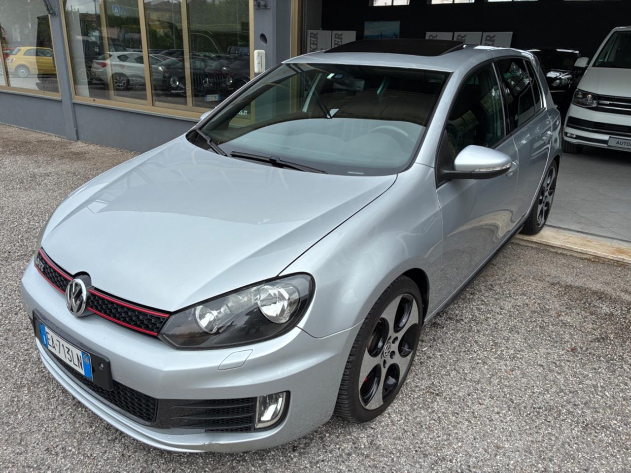 Volkswagen Golf GTI 2.0 TSI - 5 porte