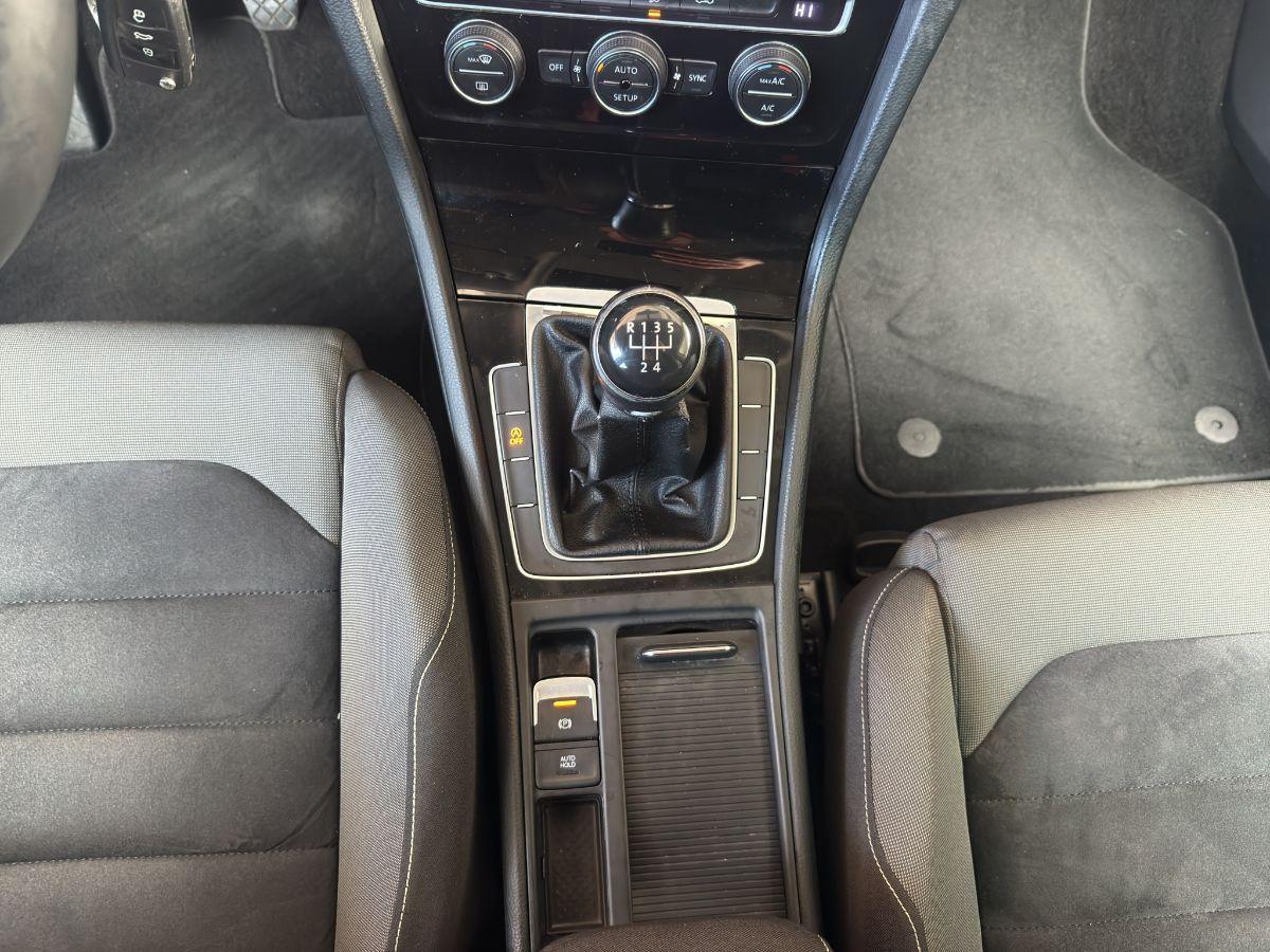 VOLKSWAGEN - Golf - 1.6 TDI 105cv 5p. Highline BlueMotion Technology