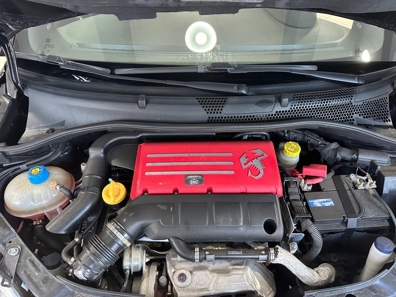 Abarth 595 C 1.4 Turbo T-Jet 180 CV Competizione