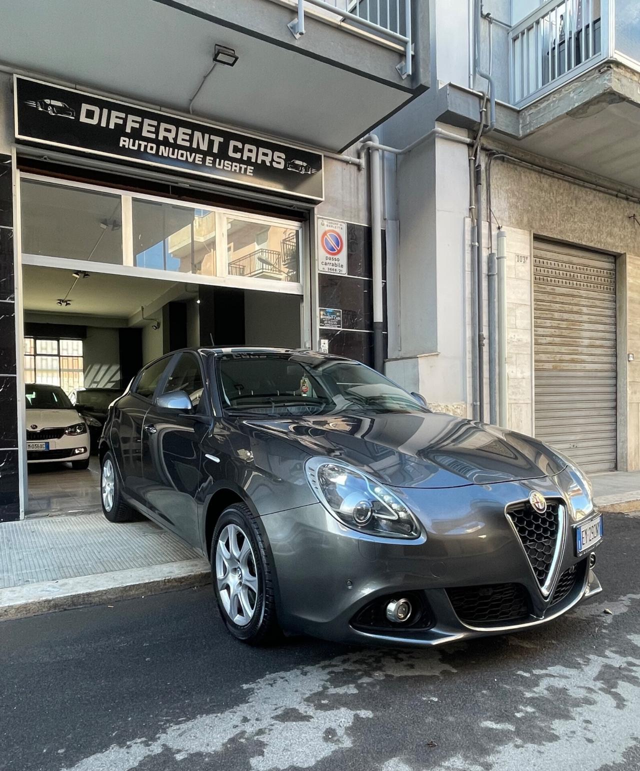 Alfa Romeo Giulietta 1.6 JTDm-2 105 CV Distinctive