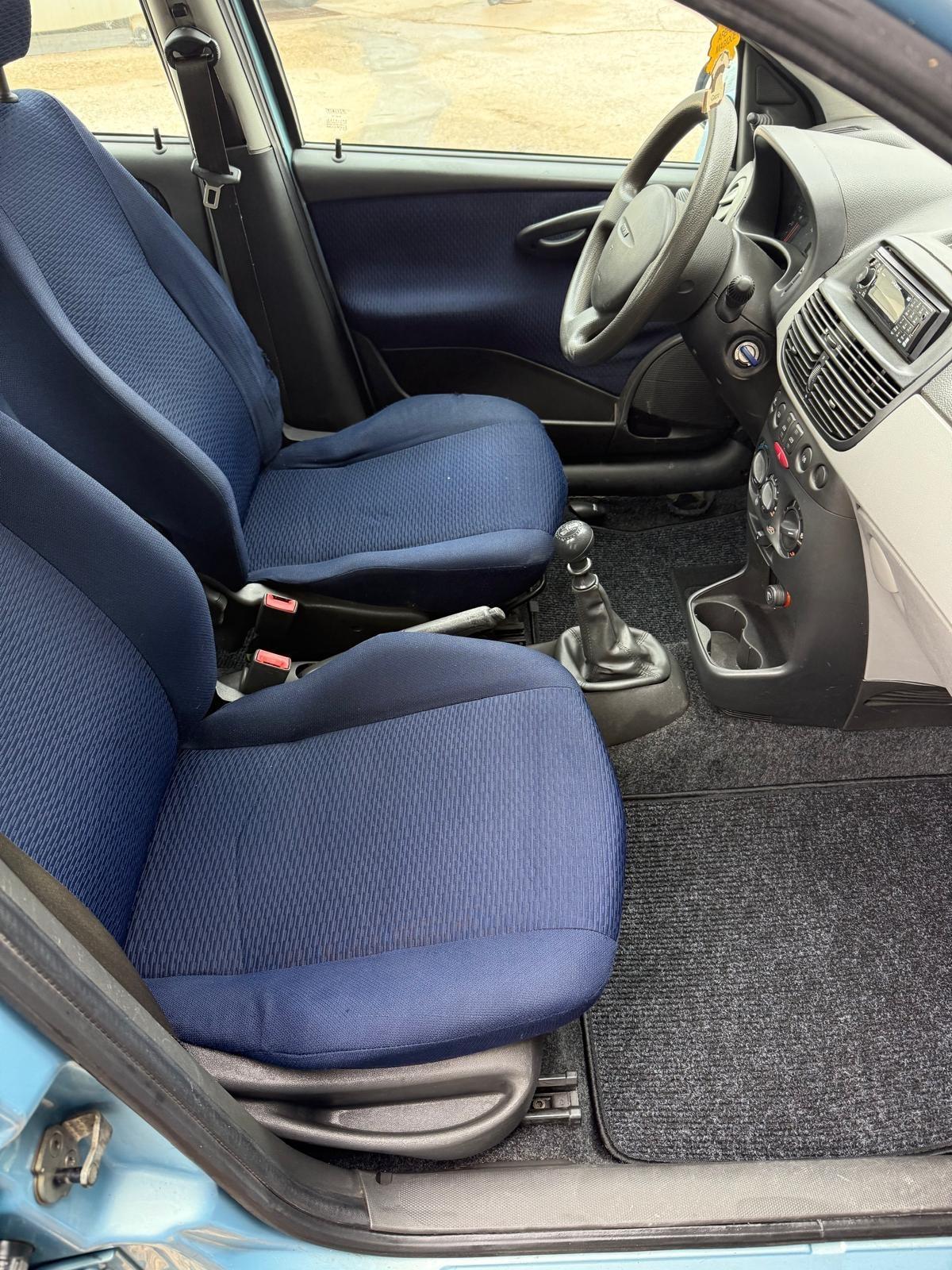 Fiat Punto 1.2 Benzina Uniproprietà NEOPATENTATI