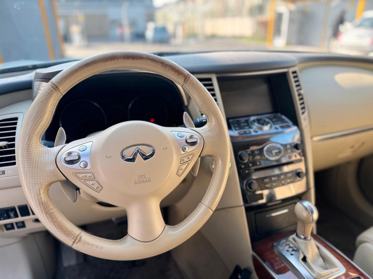 Infiniti FX30d 3.0 DIESEL 2011 TOP!