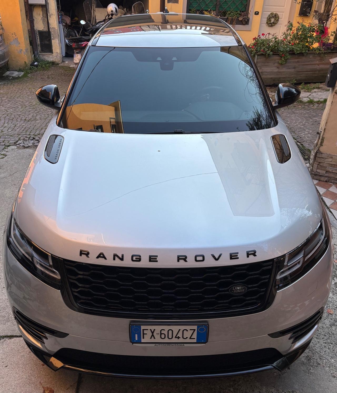Land Rover Range Velar 2.0D I4 180 CV R-Dynamic HSE