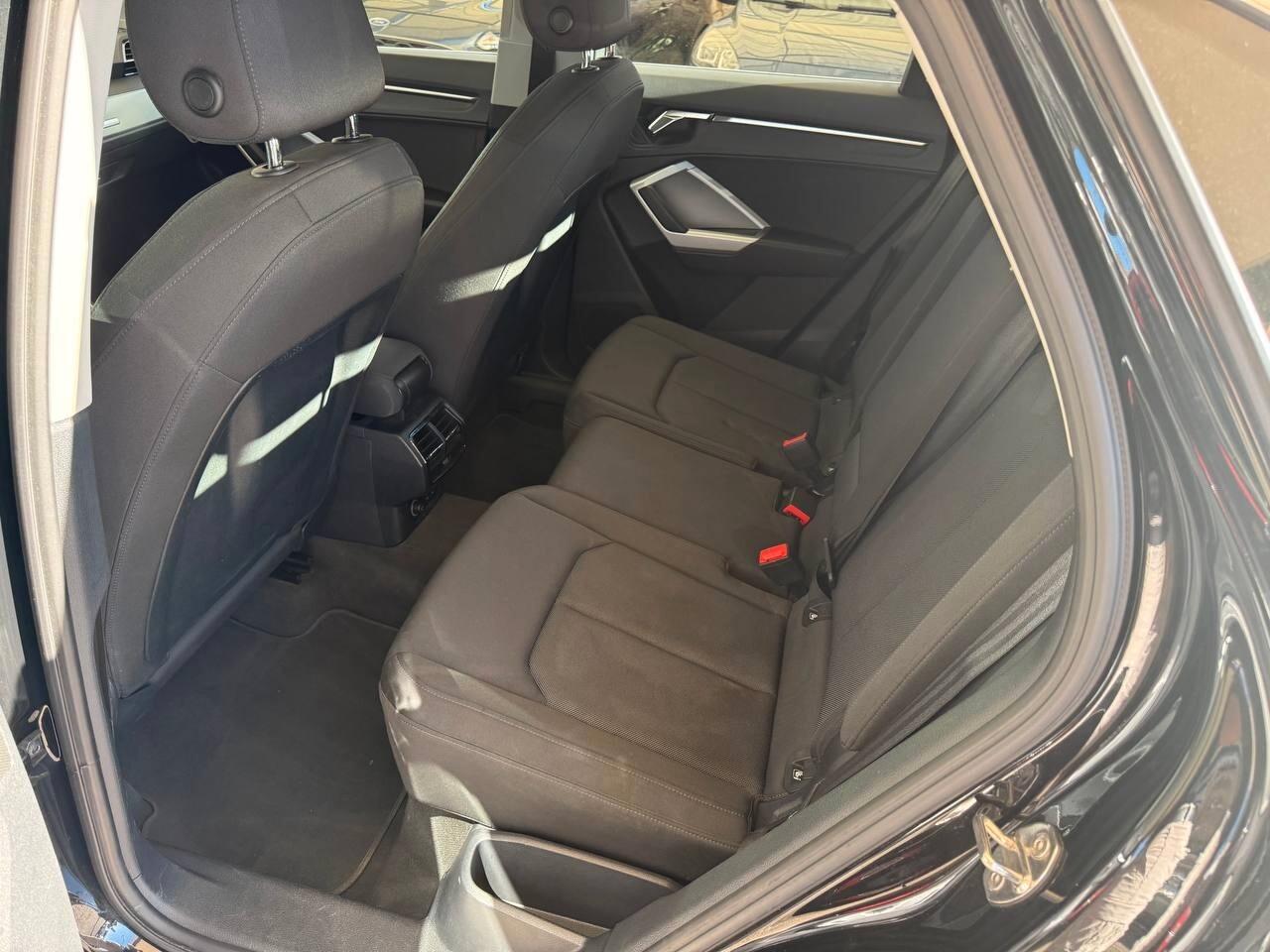 Audi Q3 2022 35 TDI S tronic Business Advanced
