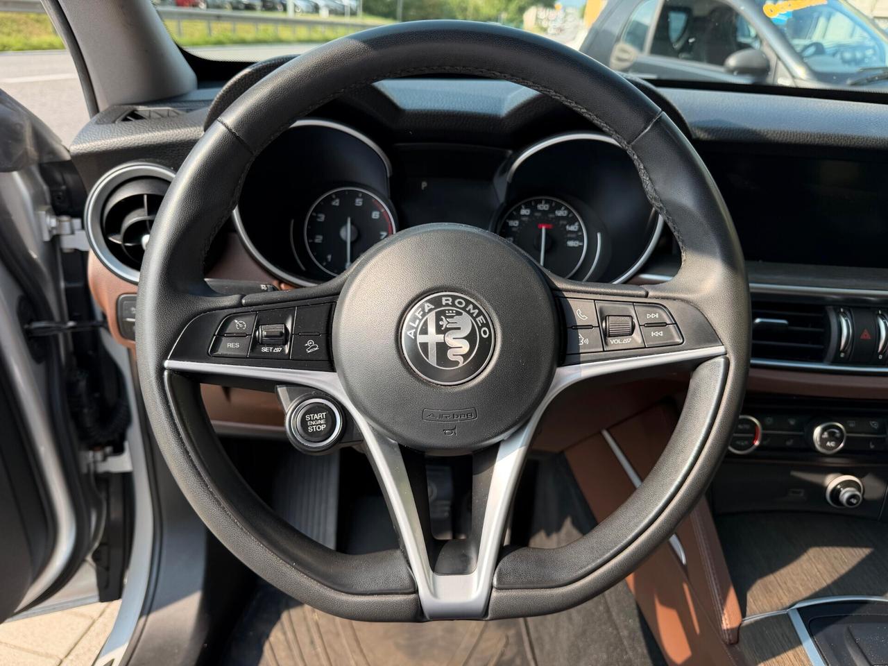 Alfa Romeo Stelvio 2.0cc Q4 280cv auto