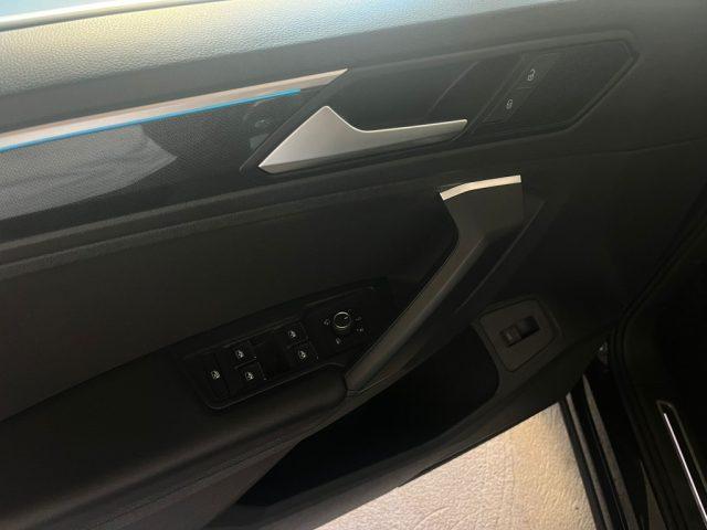 VOLKSWAGEN Tiguan 2.0 TDI 150 CV SCR DSG Elegance