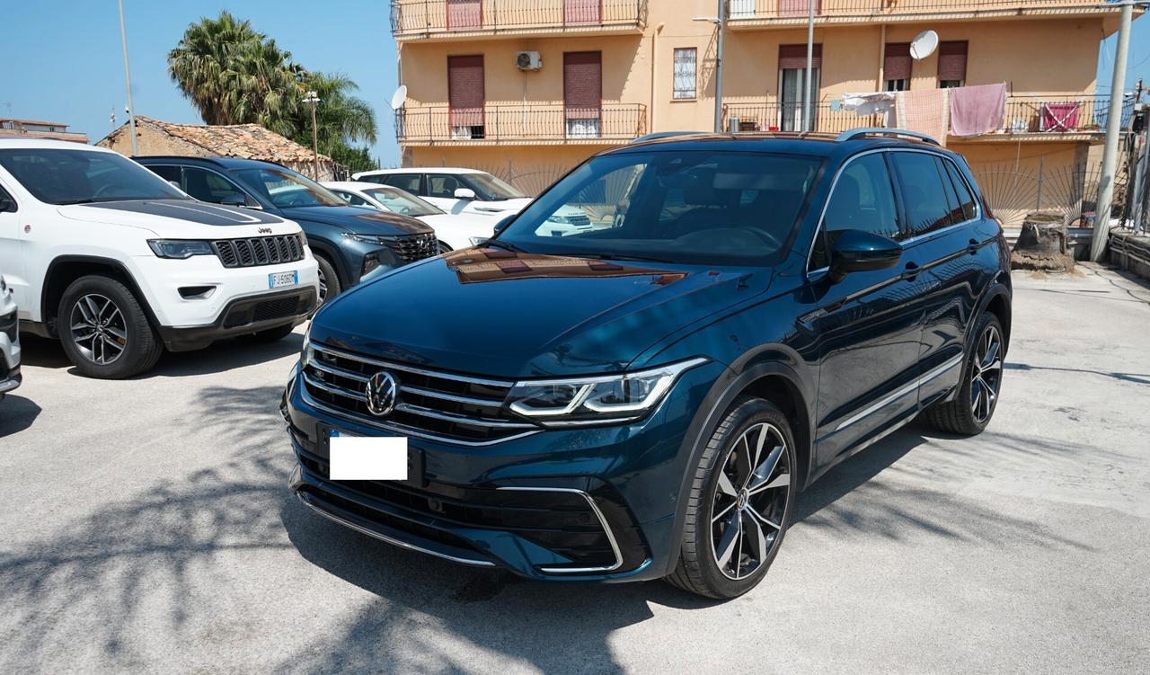 Volkswagen Tiguan 2.0 TDI 150 CV SCR DSG 4MOTION R-Line