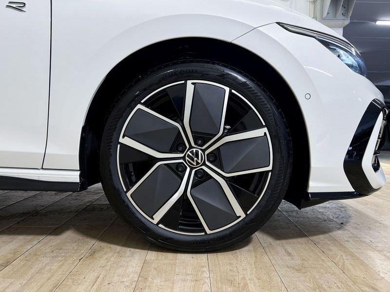 Volkswagen Golf Golf 1.5 etsi R-Line Plus 150cv dsg