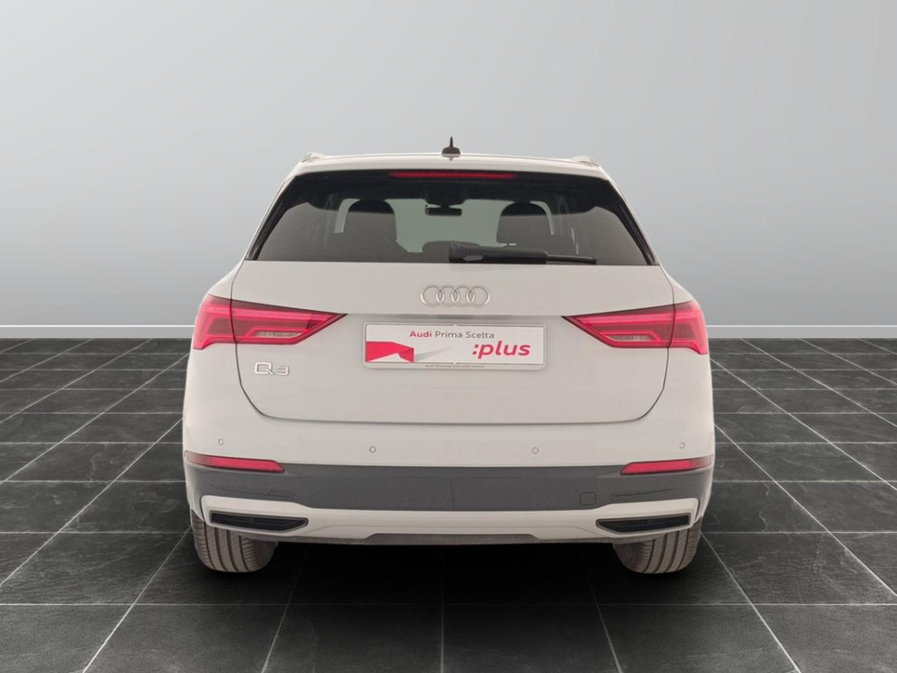 Audi Q3 35 2.0 tdi business advanced s tronic