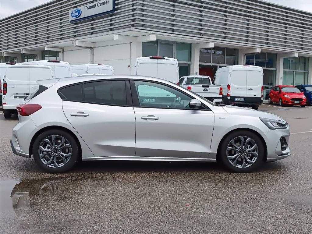 FORD Focus 1.0t ecoboost h ST-Line 125cv del 2024