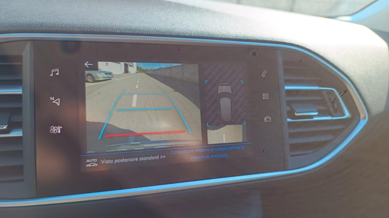 Peugeot 308 PureTech Turbo 130 S&S EAT8 Tech Edition