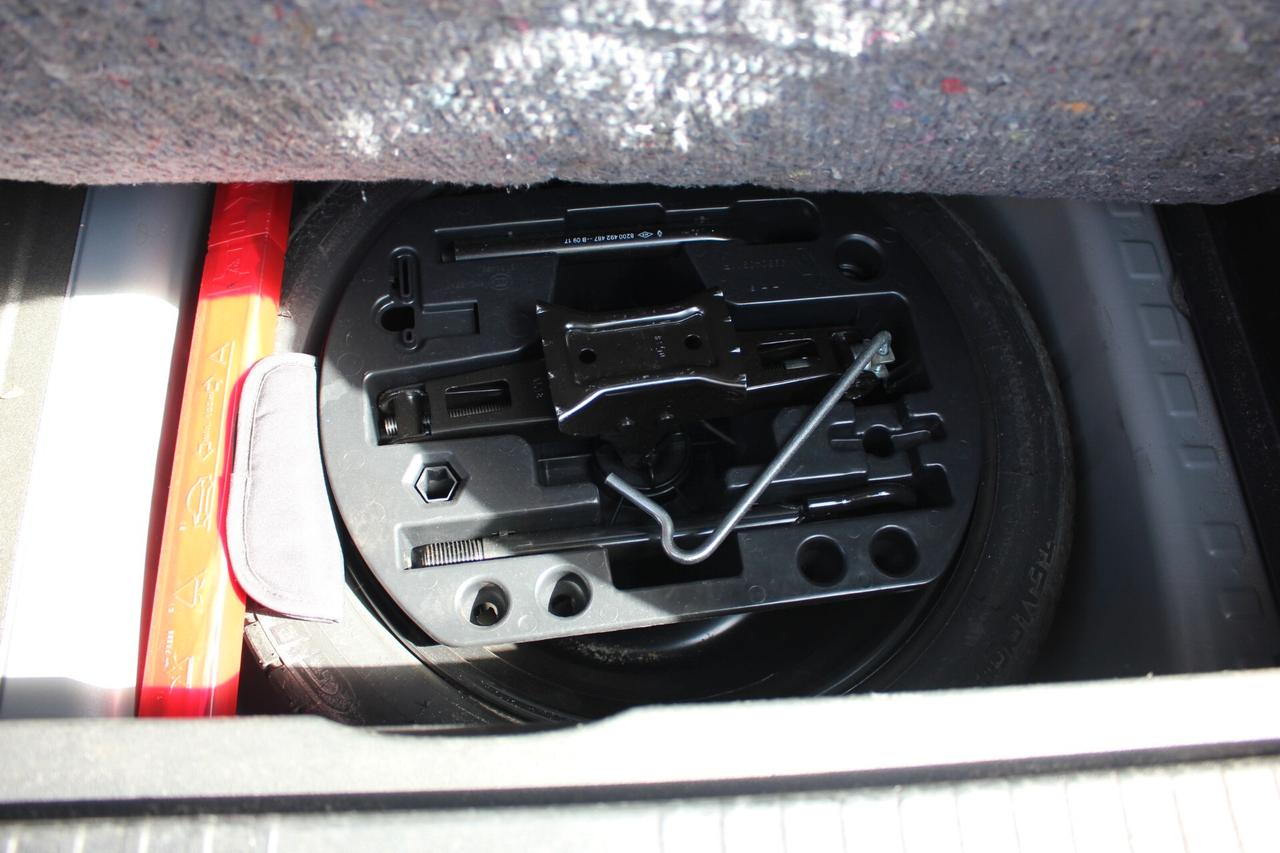 Renault Captur *PREZZO REALE* 0.9 tce 90cv INTENS KM CERTIFICATI GARANZIA 12 MESI FULL LED-TELECAMERA-SENSORI ANT E POST-NAVI
